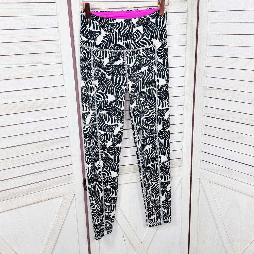 Lilly‎ Pulitzer Lexletic Weekender Crop Midi Leggings Zebras Print XS